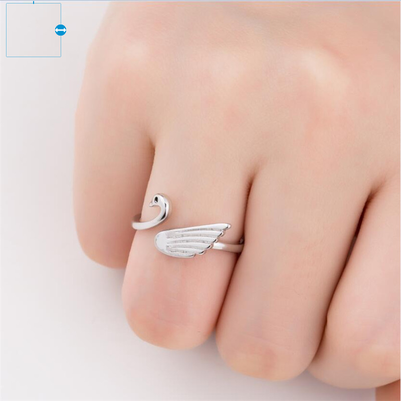 Silver Swan Ring